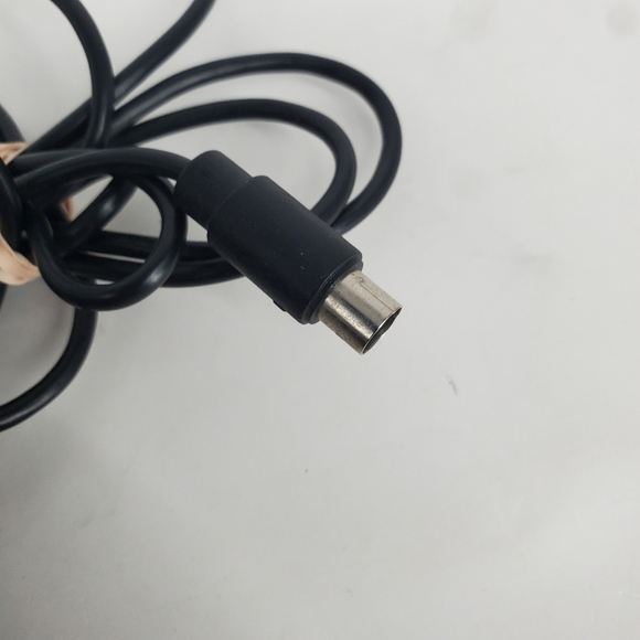 Gamestop Mad Catz Xbox 360 Wired Controller Game Pad 4716 Black No Dongle - Picture 2 of 6